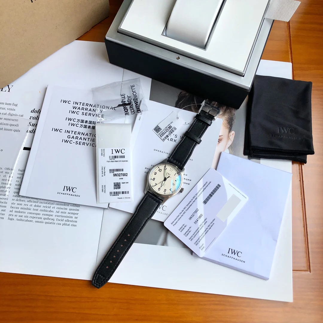 IWC Pilot IW327002 — photographed off the sweep