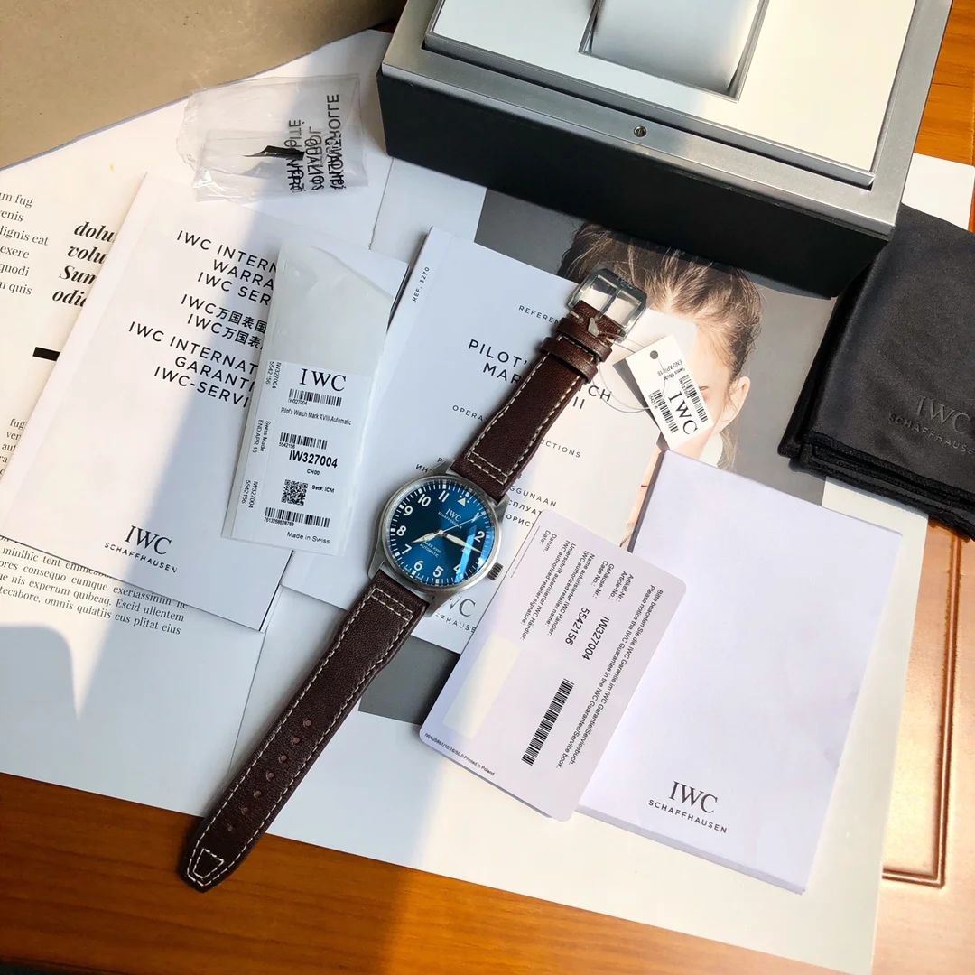IWC Pilot IW327004 — photographed off the sweep