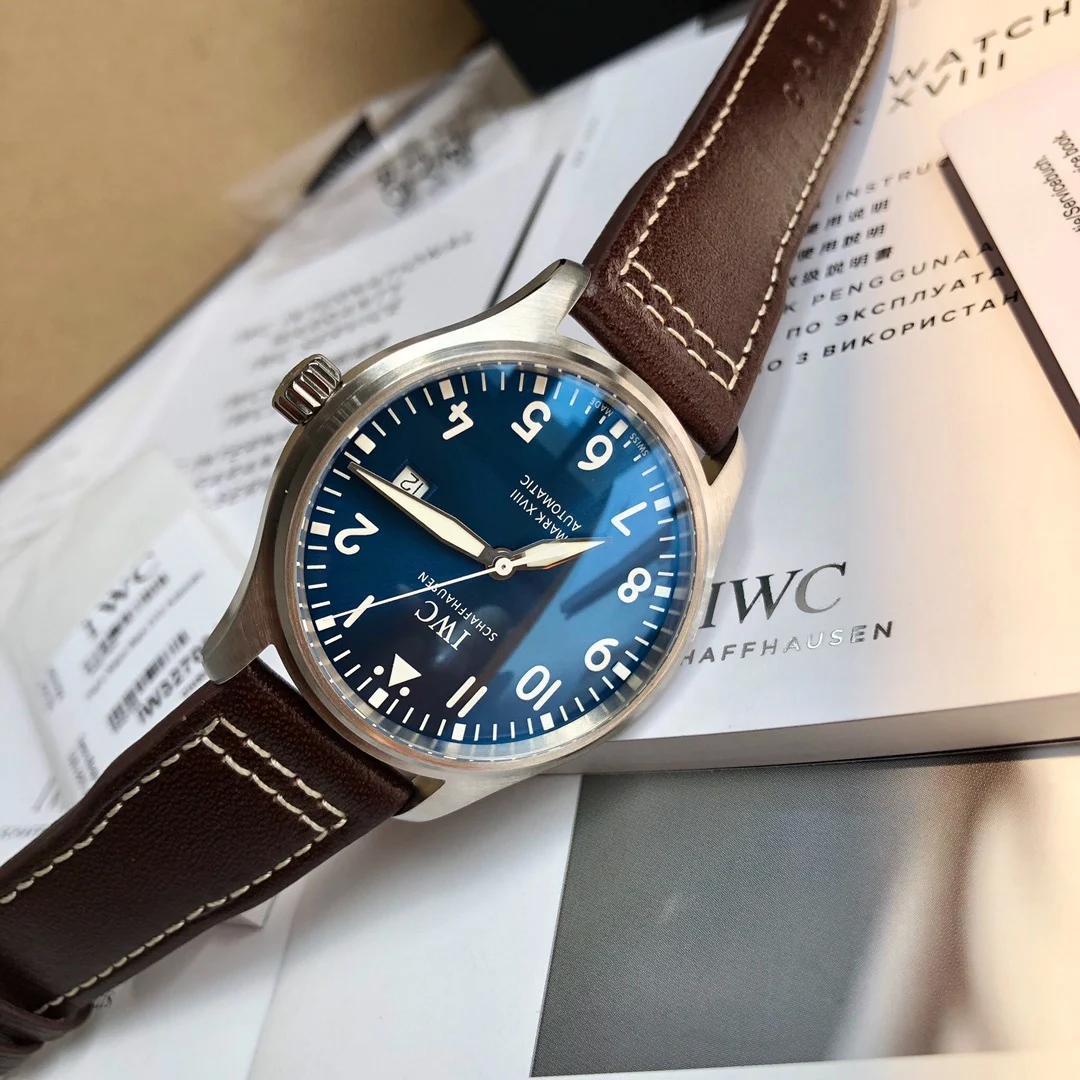 IWC Pilot IW327004 — photographed off the sweep