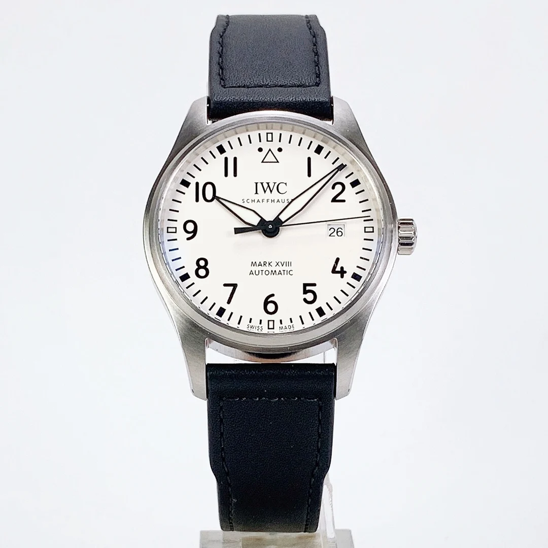 IWC Pilot IW327012 — detail