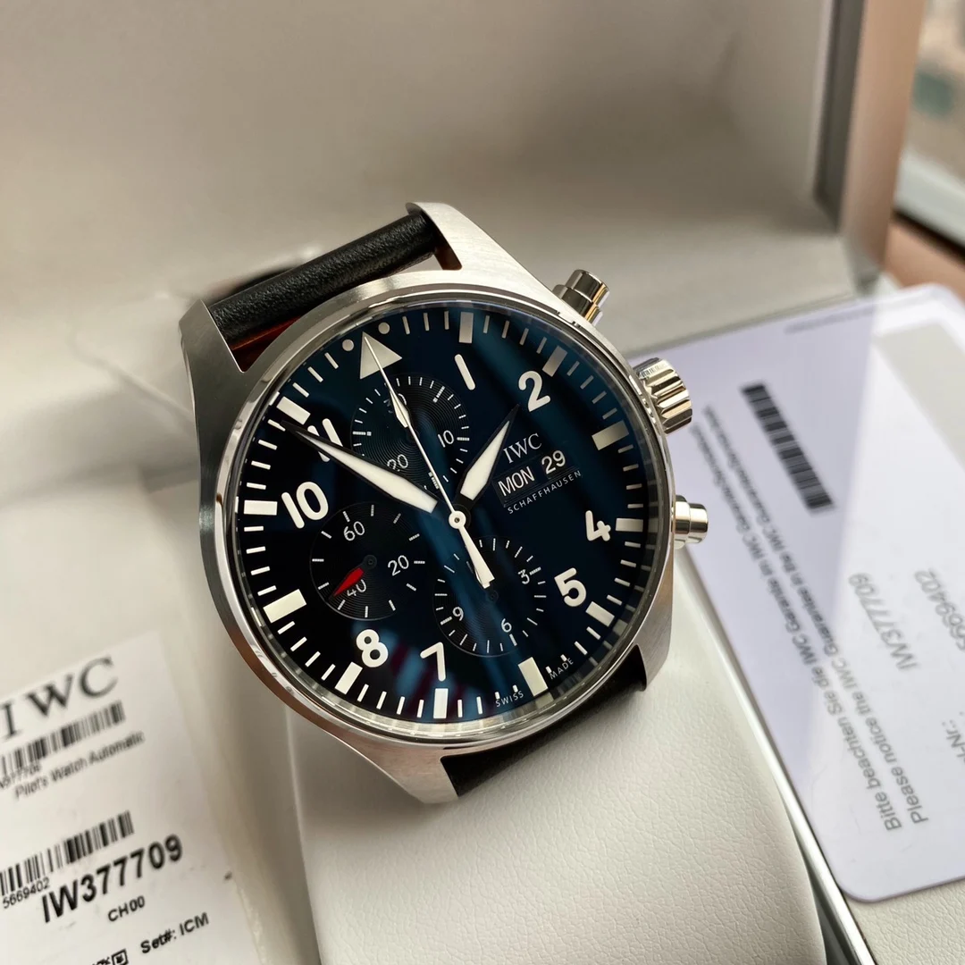 IWC Pilot IW377709 43mm — photographed off the sweep