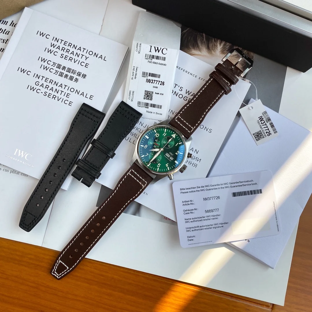 IWC Pilot IW377726 43mm β photographed off the sweep