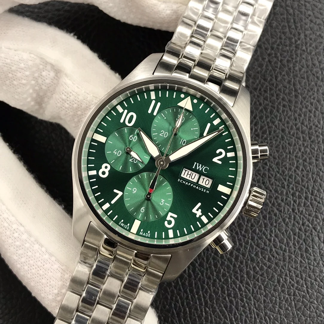 IWC Pilot IW388102 — photographed off the sweep