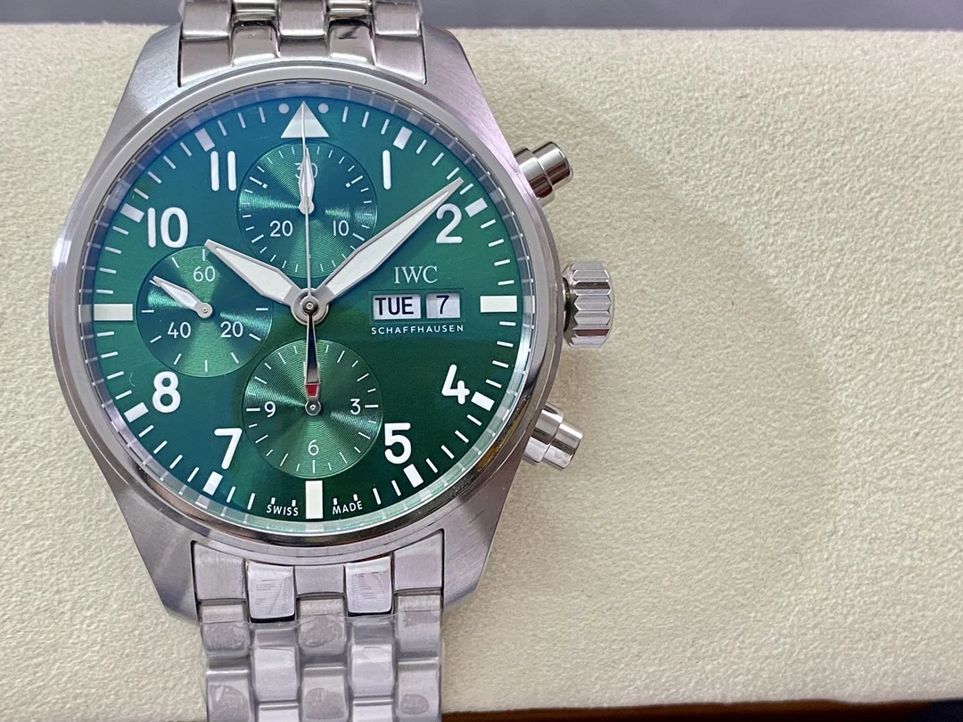 IWC Pilot IW388104 — photographed off the sweep