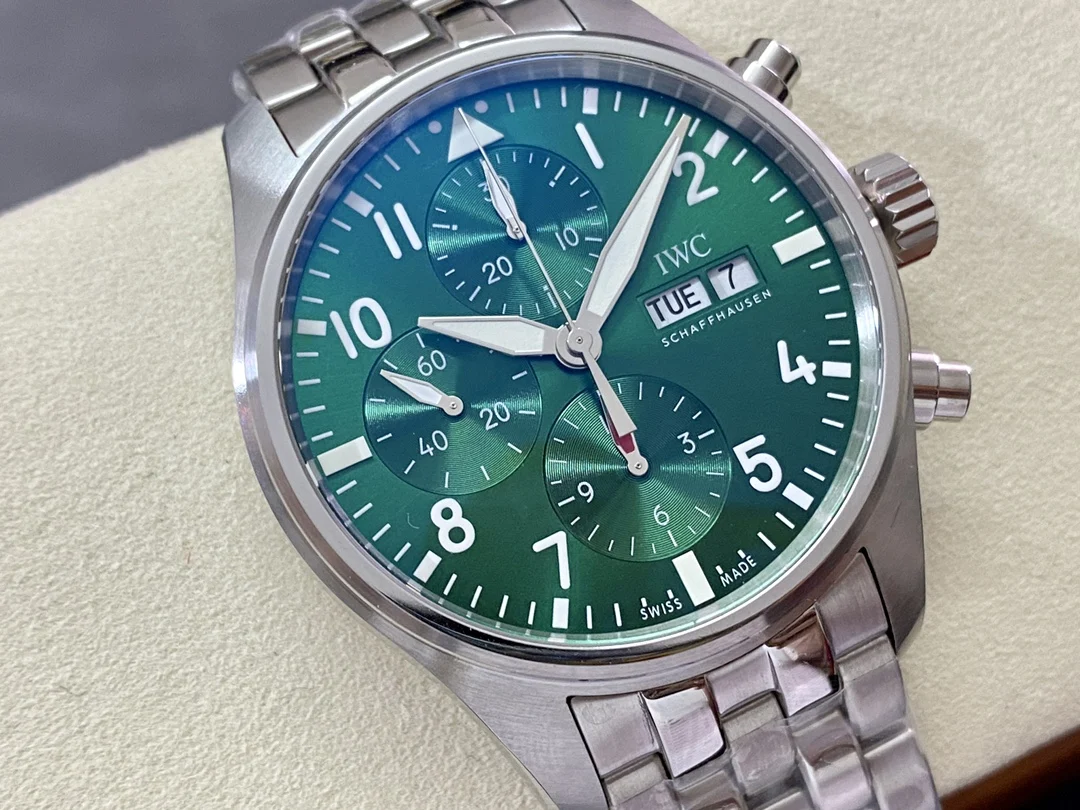 IWC Pilot IW388104 — photographed off the sweep