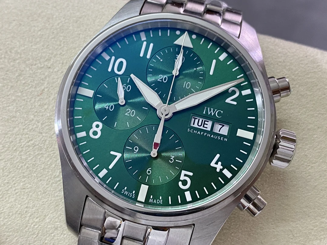 IWC Pilot IW388104 — photographed off the sweep