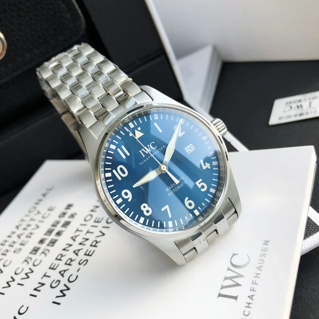 IWC Pilot Steel 40mm — photographed off the sweep