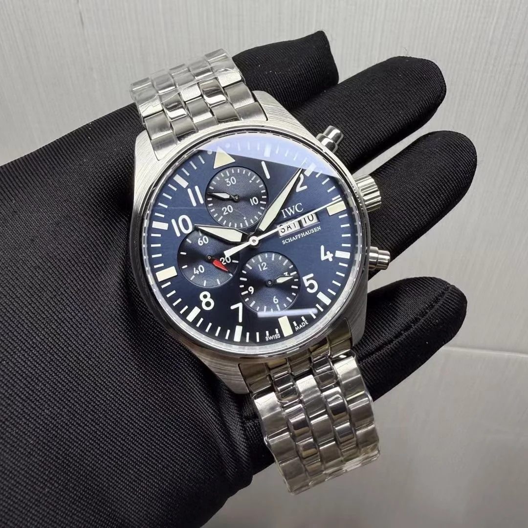 IWC Pilot Steel — photographed off the sweep