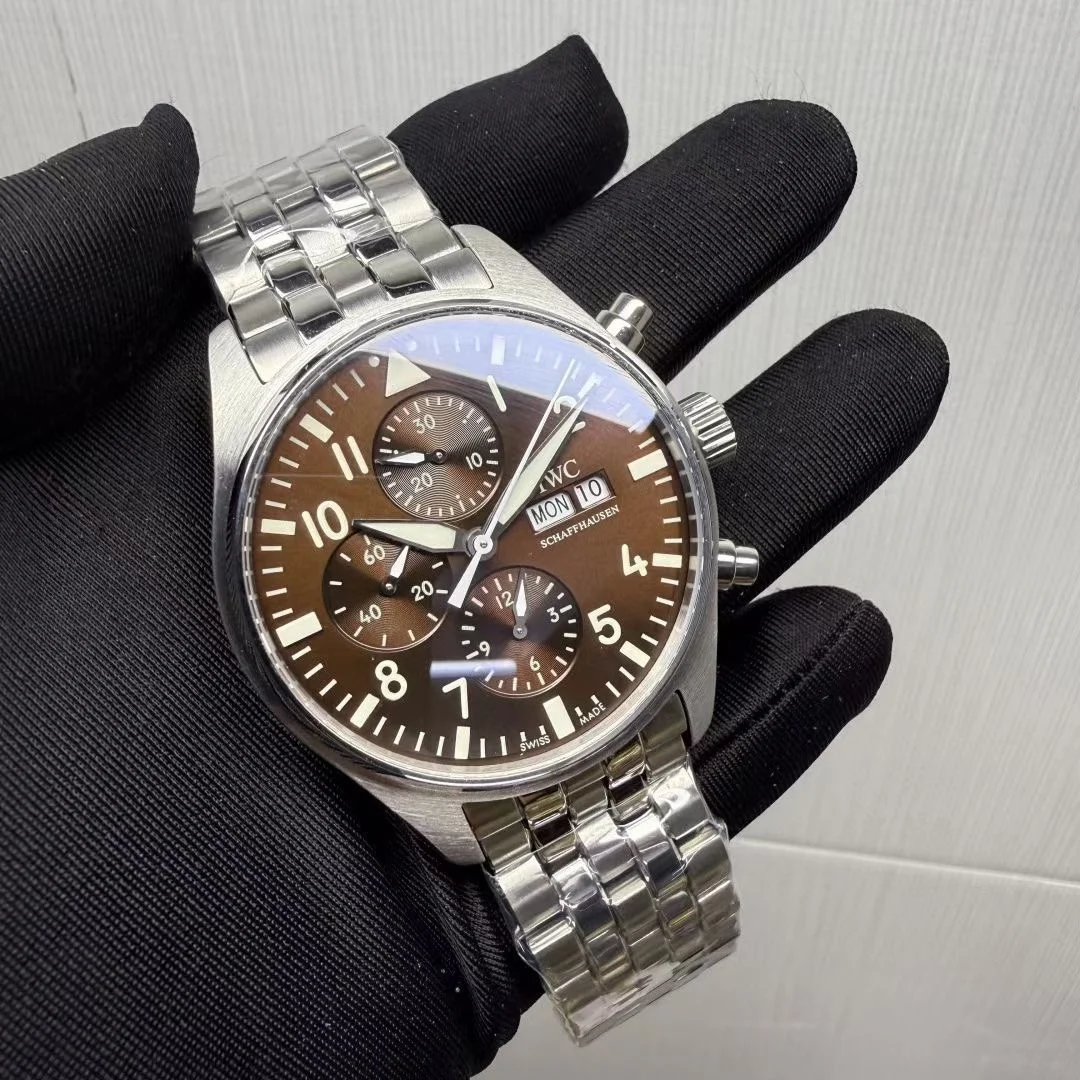 IWC Pilot Steel — photographed off the sweep
