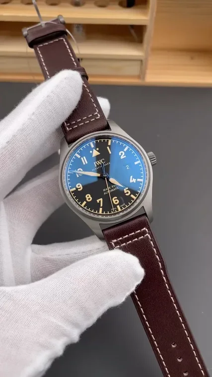 IWC Pilot Titanium 40mm