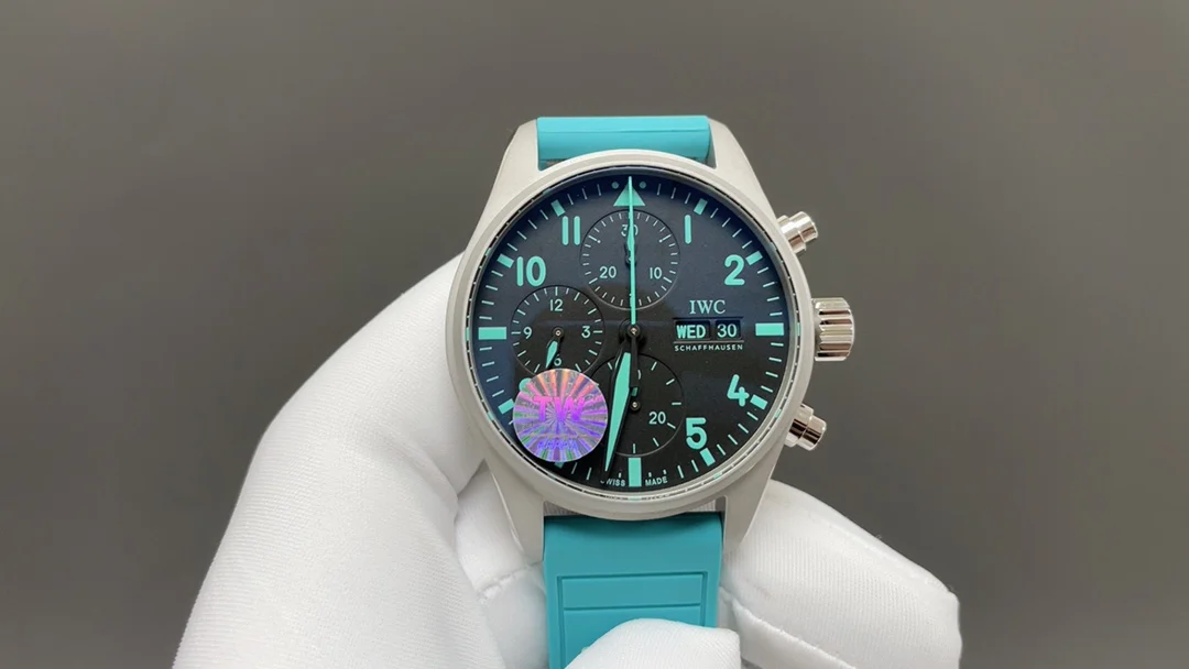 IWC Pilot Titanium IW388108