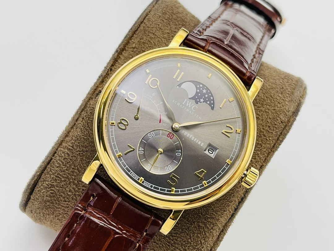 IWC Portofino Moon Phase IW516409 — photographed off the sweep
