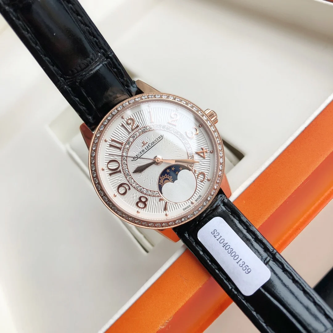 Jaeger-LeCoultre 34mm — photographed off the sweep