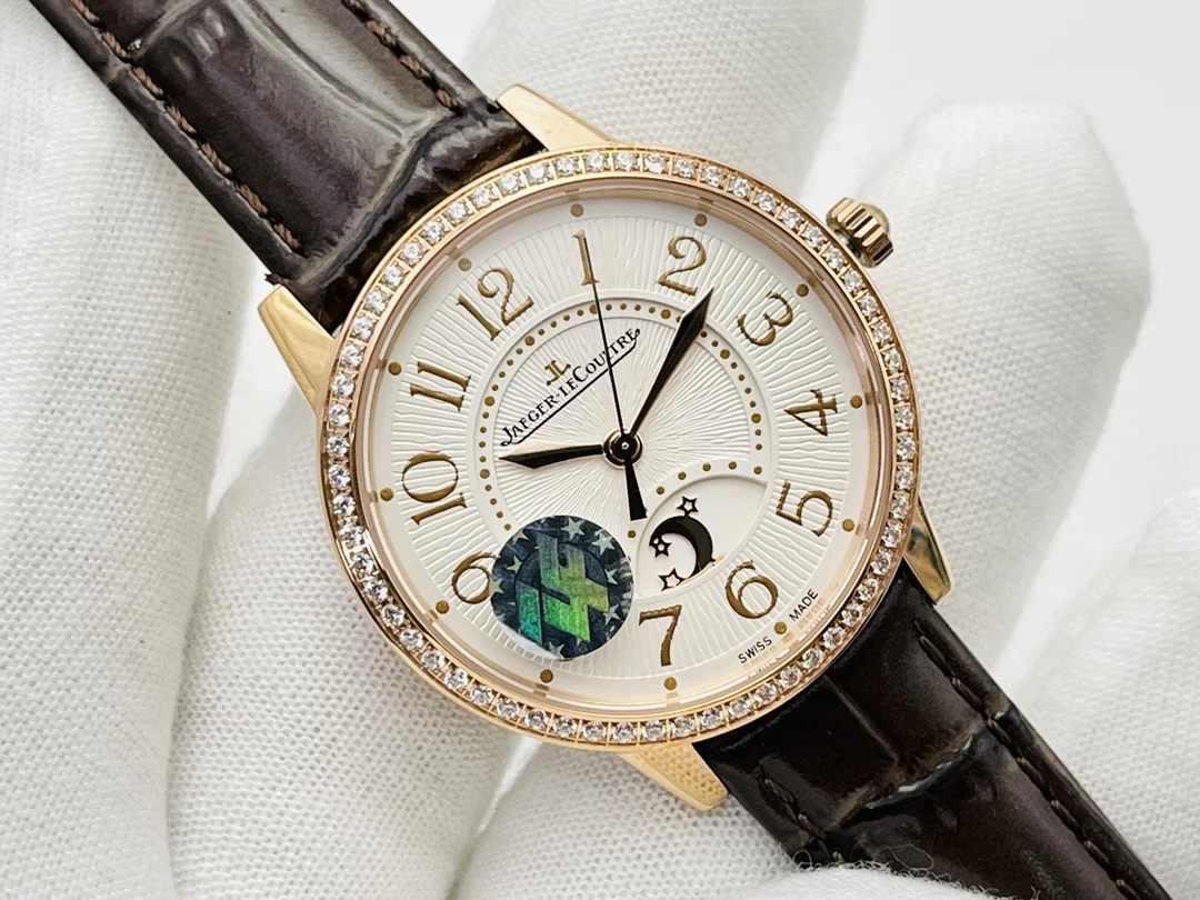 Jaeger-LeCoultre 34mm — photographed off the sweep