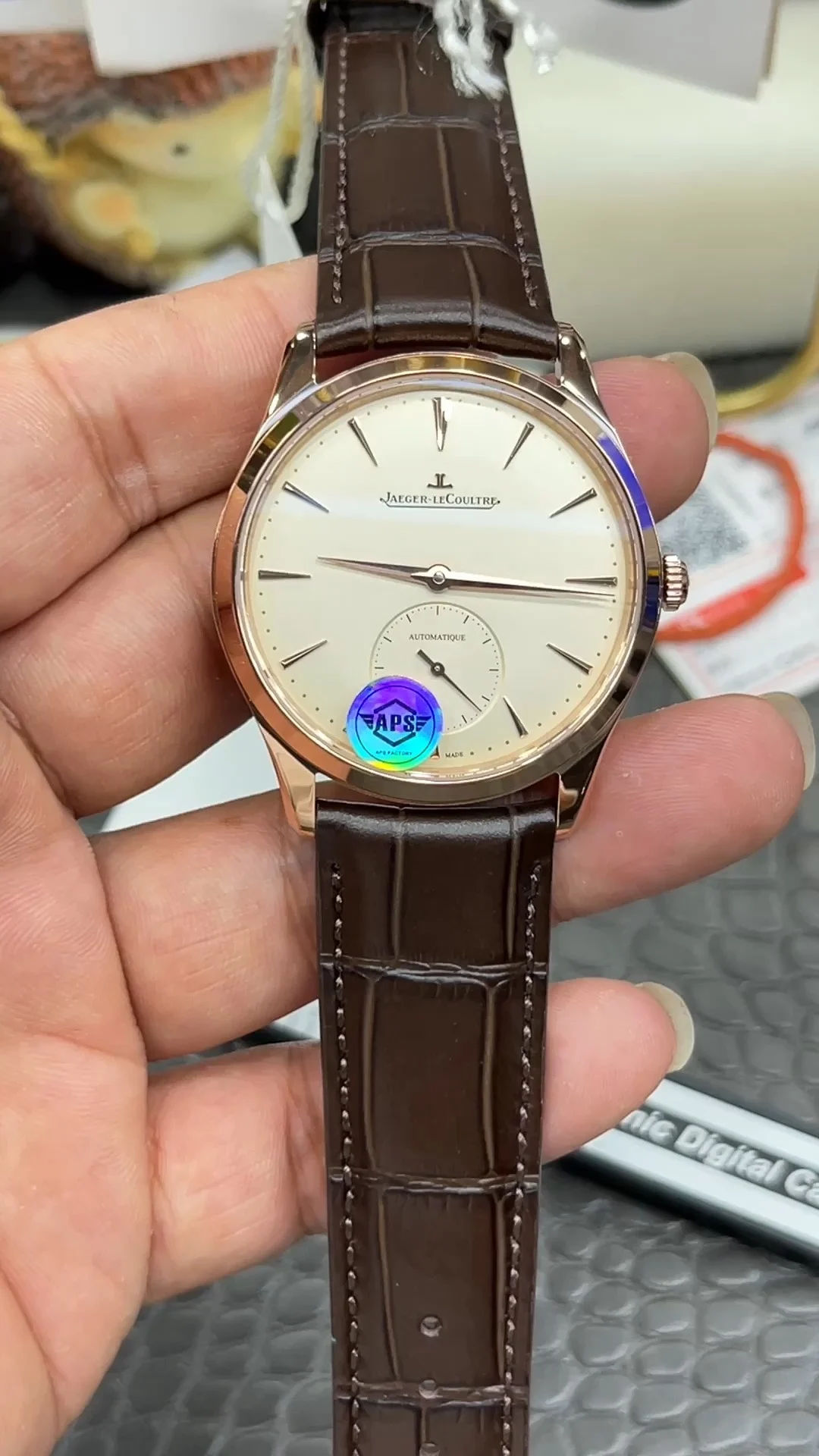 Jaeger-LeCoultre 39mm
