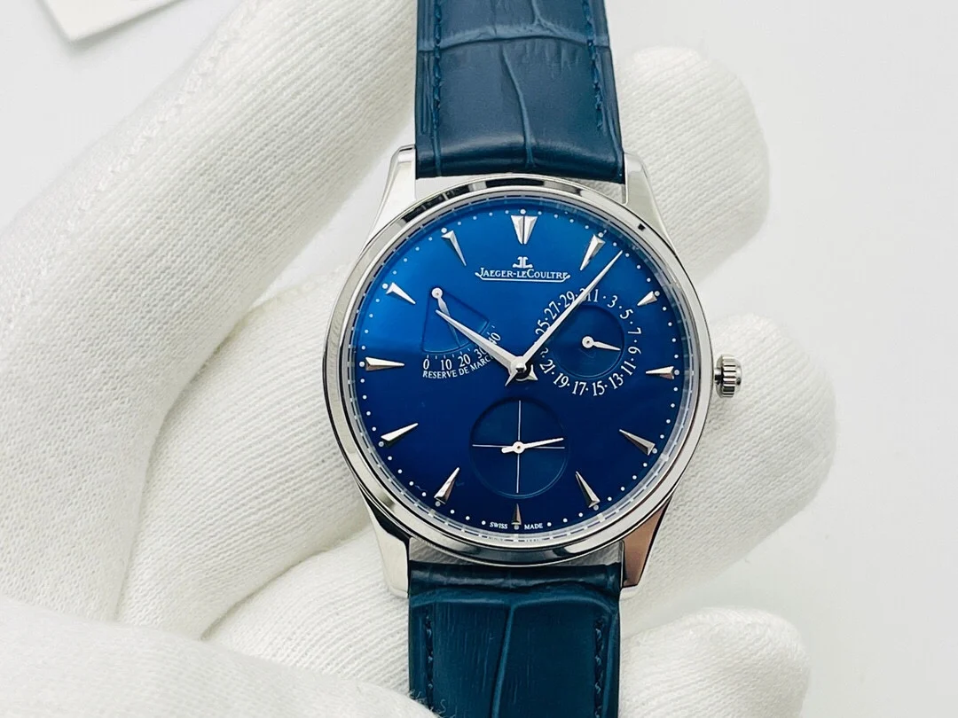 Jaeger-LeCoultre 39mm — photographed off the sweep