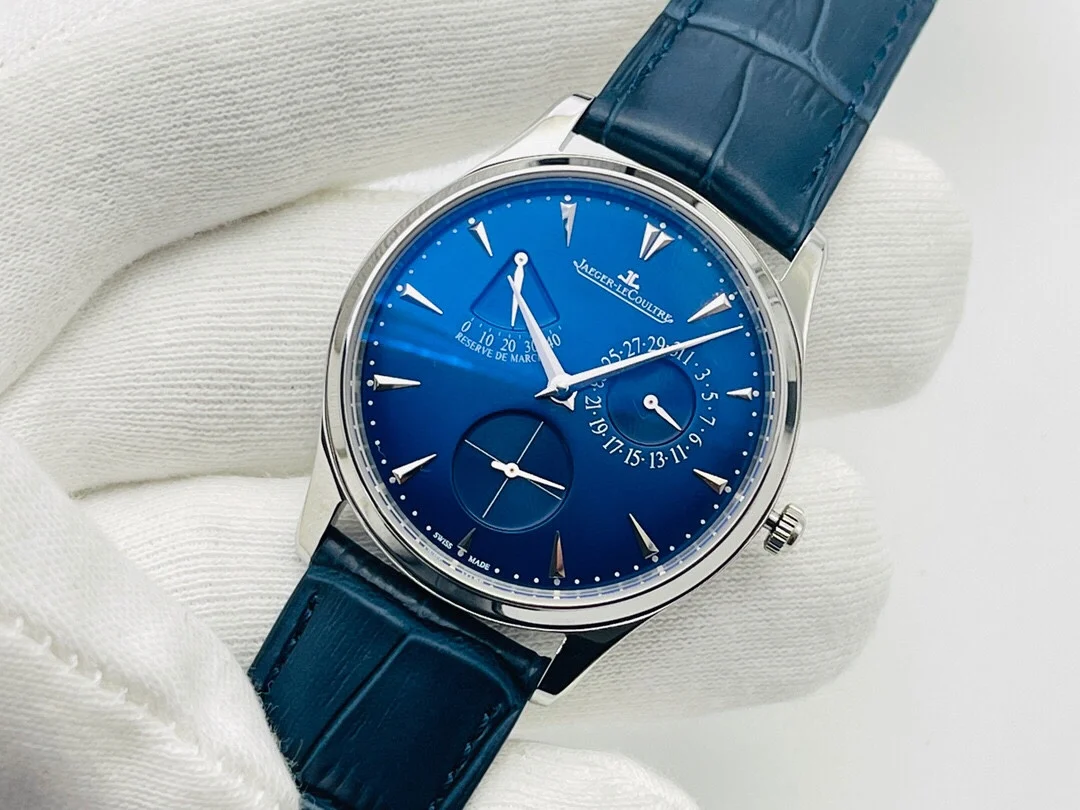 Jaeger-LeCoultre 39mm — photographed off the sweep