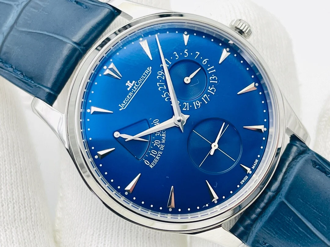 Jaeger-LeCoultre 39mm — photographed off the sweep