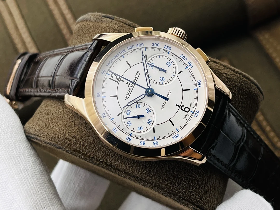 Jaeger-LeCoultre 40mm — photographed off the sweep