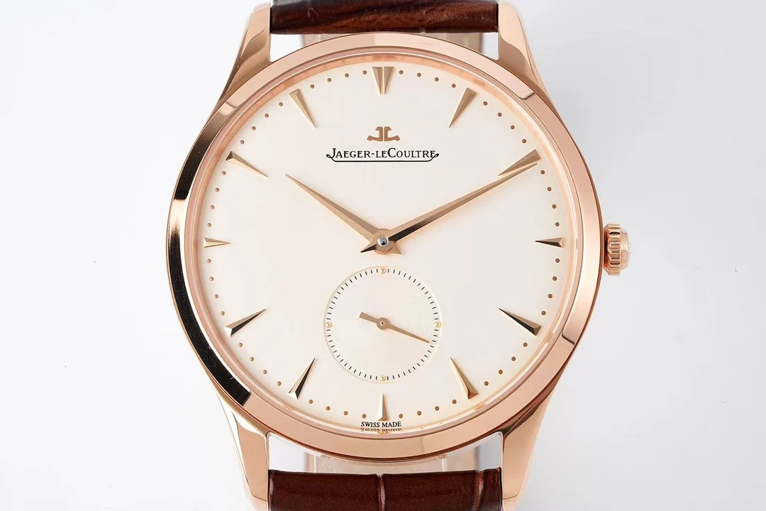 Jaeger-LeCoultre Master Ultra Thin — photographed off the sweep