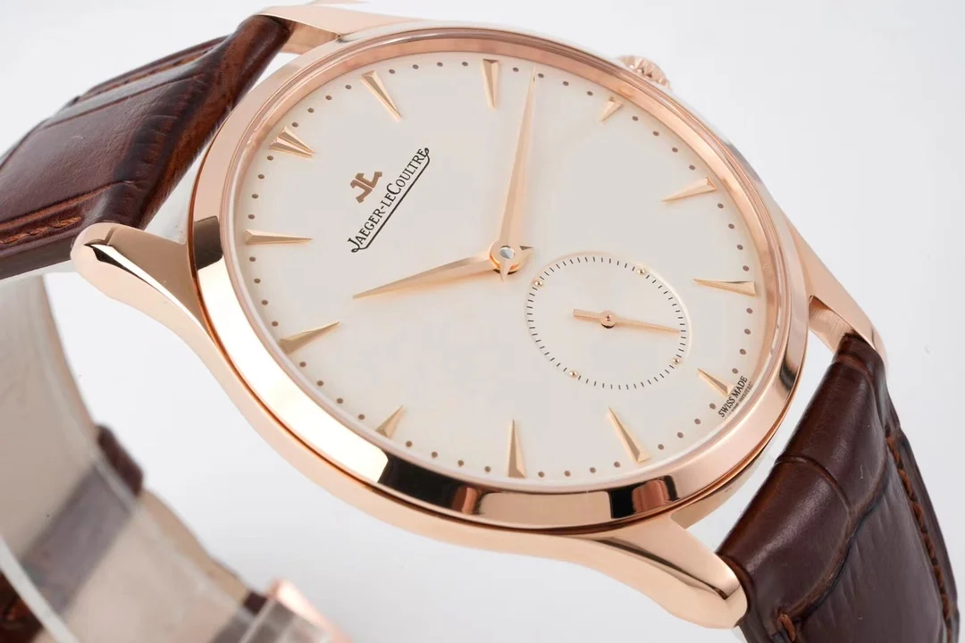 Jaeger-LeCoultre Master Ultra Thin — photographed off the sweep
