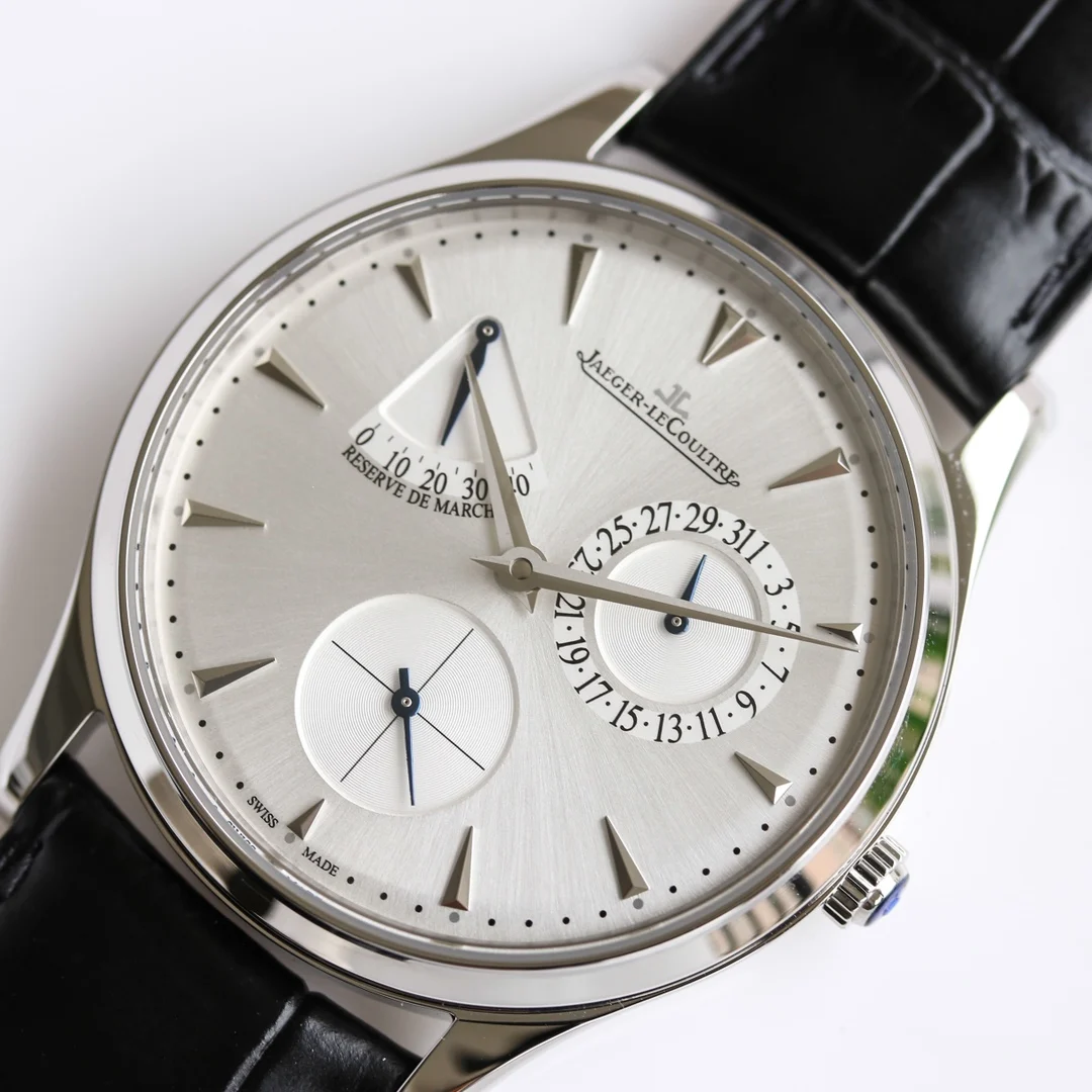 Jaeger-LeCoultre Master Ultra Thin Steel 39mm — photographed off the sweep