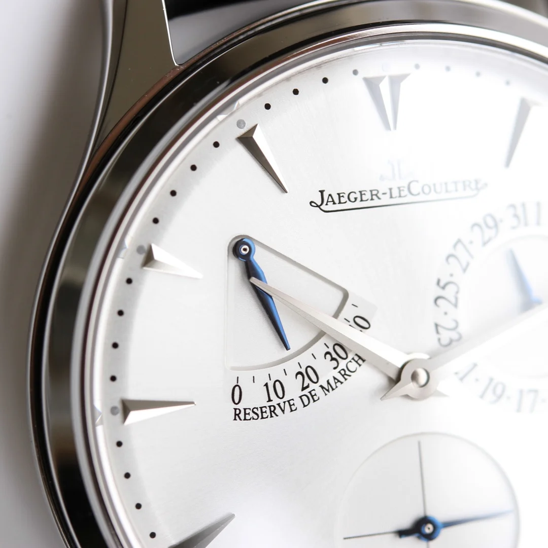 Jaeger-LeCoultre Master Ultra Thin Steel 39mm — photographed off the sweep