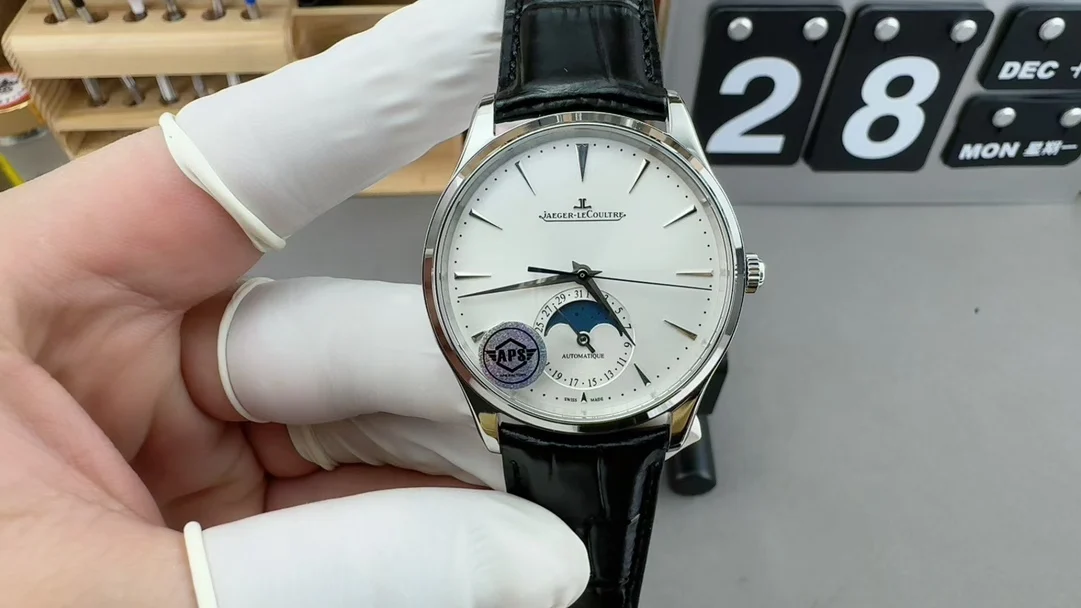 Jaeger-LeCoultre Moon Phase — photographed off the sweep