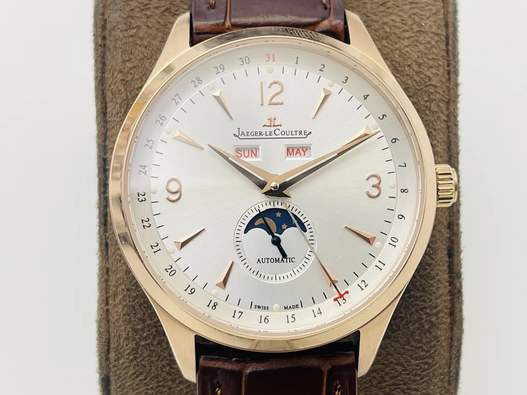 Jaeger-LeCoultre Moon Phase — photographed off the sweep
