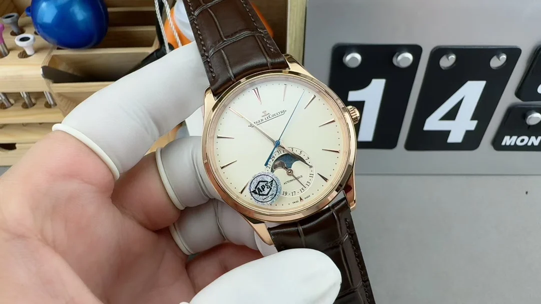 Jaeger-LeCoultre Moon Phase Rose Gold — photographed off the sweep