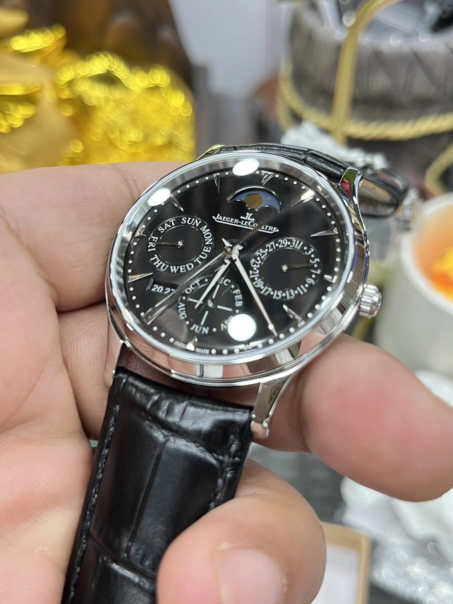 Jaeger-LeCoultre Perpetual Calendar 39mm — photographed off the sweep
