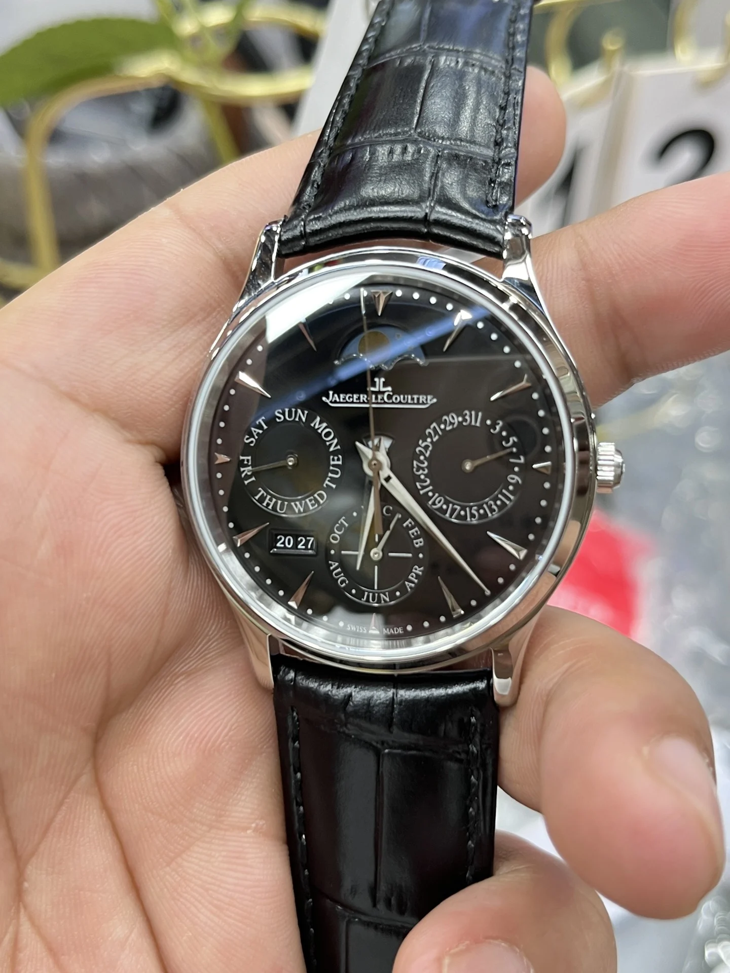 Jaeger-LeCoultre Perpetual Calendar 39mm — photographed off the sweep