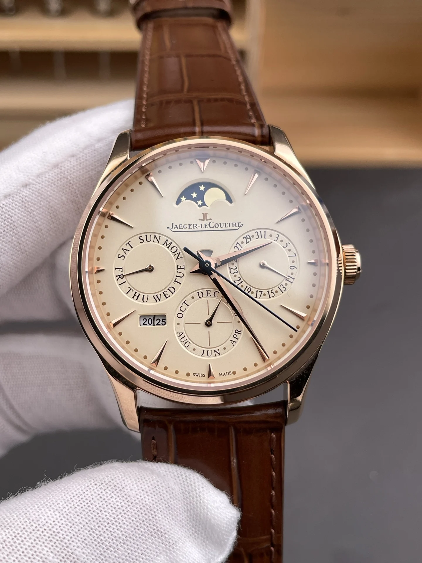 Jaeger-LeCoultre Perpetual Calendar Rose Gold — photographed off the sweep