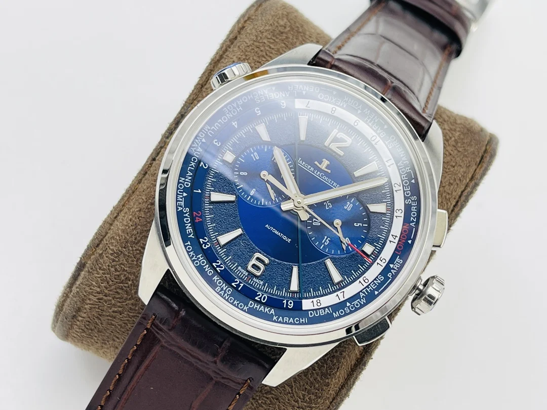 Jaeger-LeCoultre Polaris World Time — photographed off the sweep