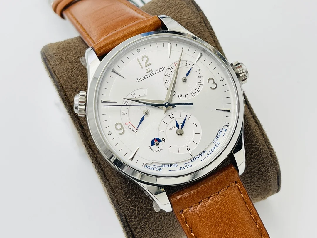 Jaeger-LeCoultre Rose Gold 42mm — photographed off the sweep