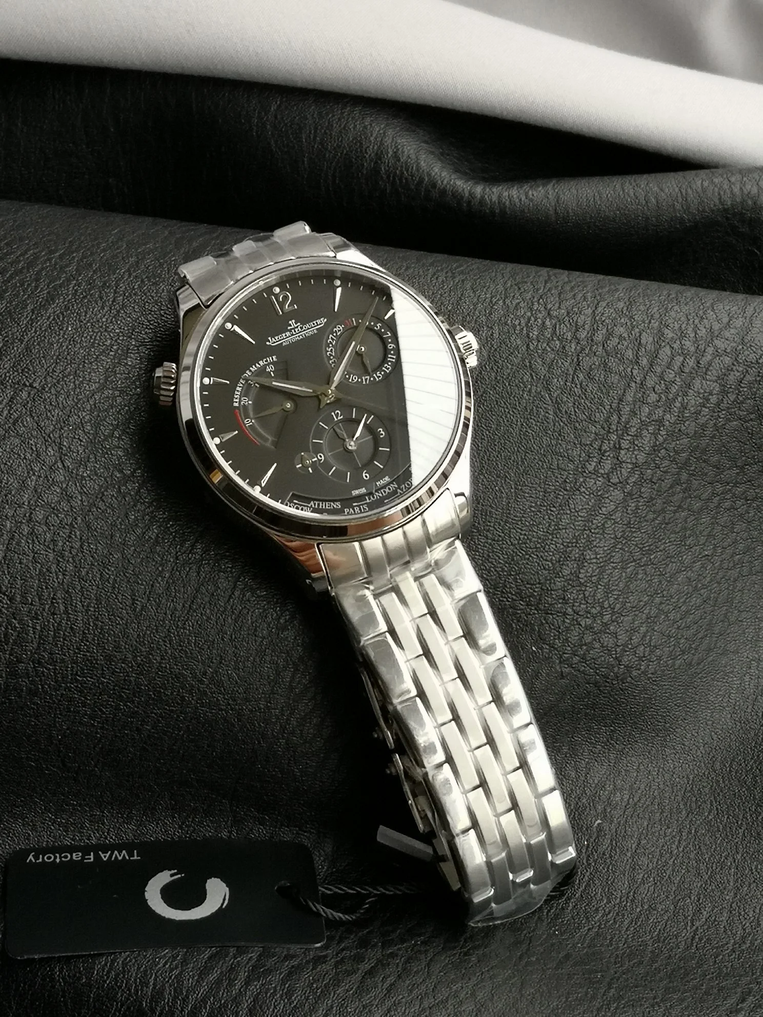 Jaeger-LeCoultre Rose Gold 42mm — photographed off the sweep