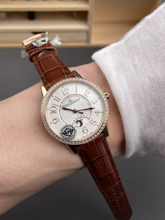 Jaeger-LeCoultre Rose Gold Diamond-Set 34mm