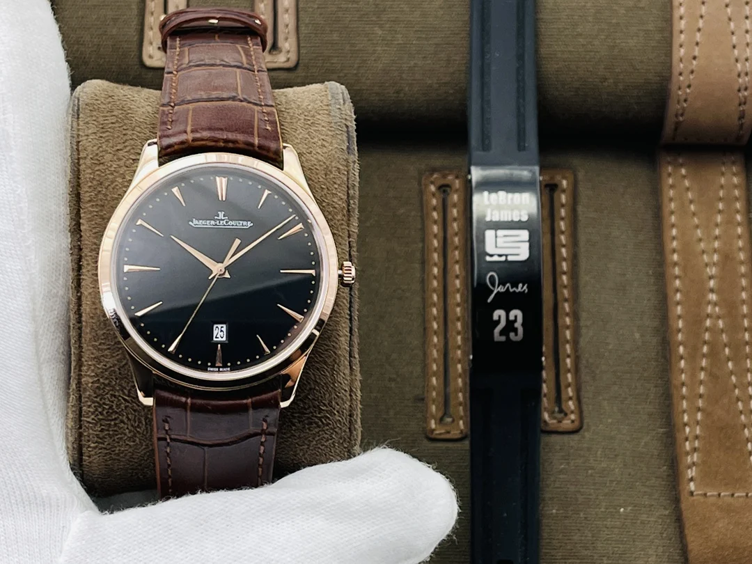 Jaeger-LeCoultre Rose Gold Red Dial — photographed off the sweep
