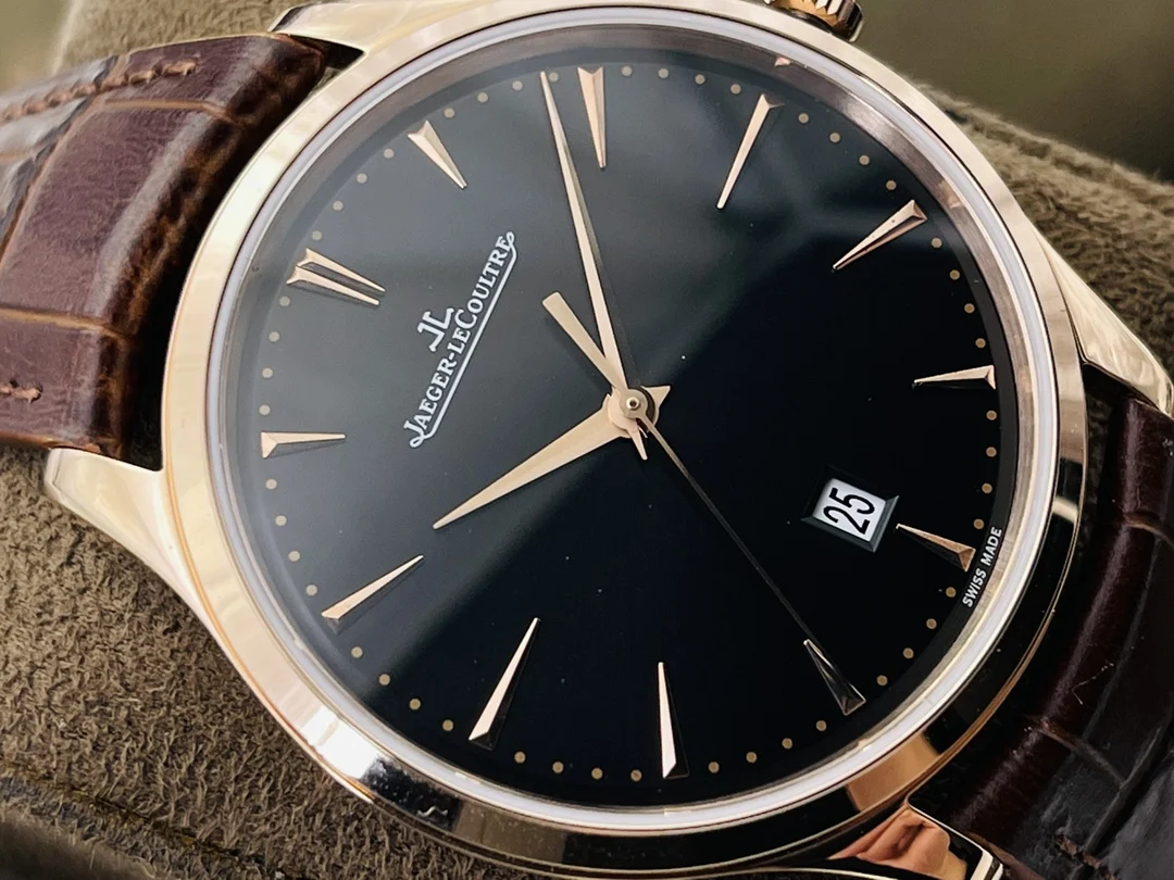 Jaeger-LeCoultre Rose Gold Red Dial — photographed off the sweep