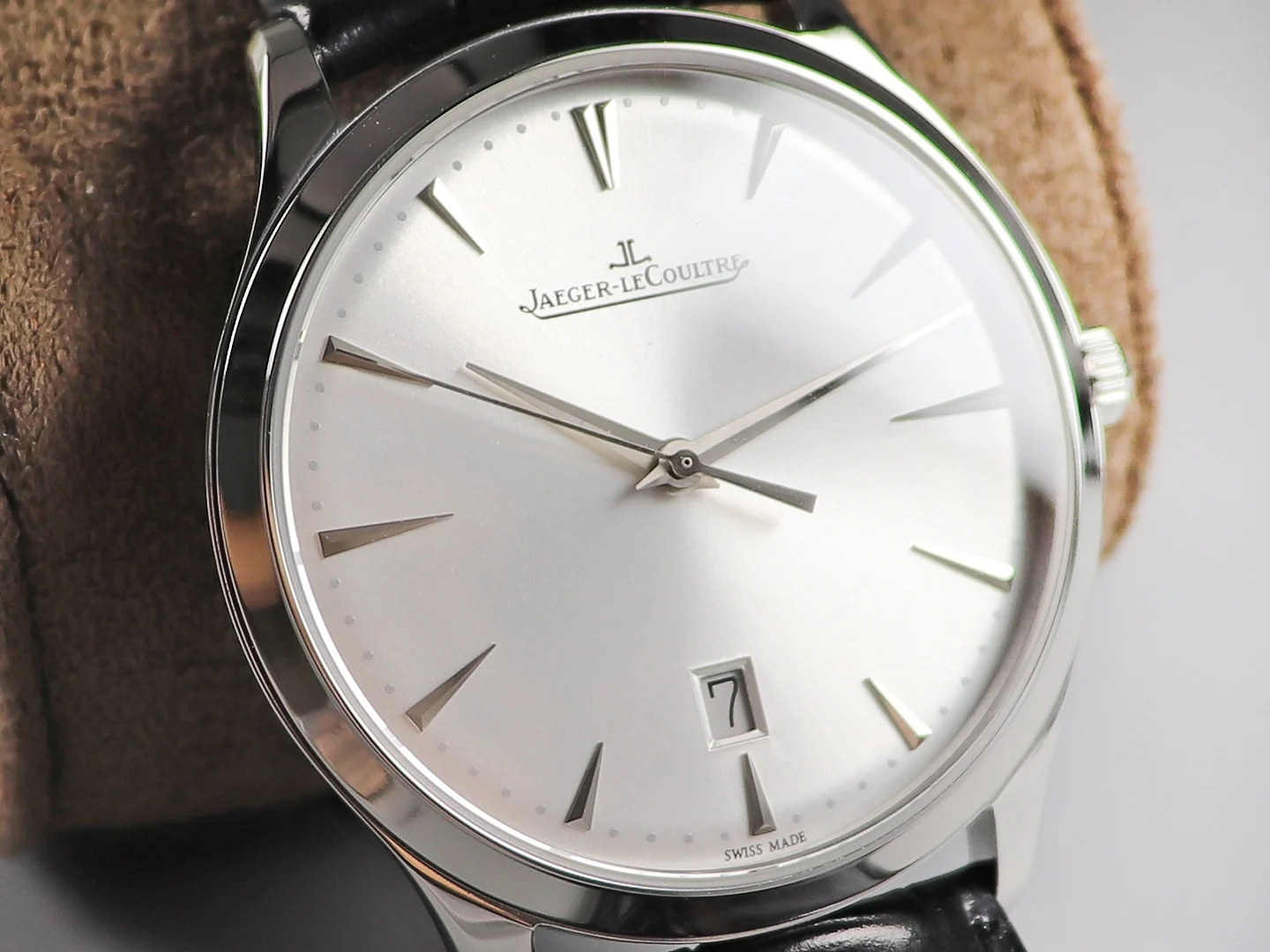 Jaeger-LeCoultre Steel 40mm — photographed off the sweep