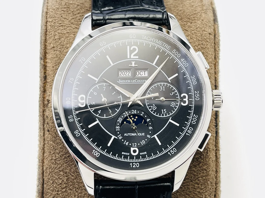 Jaeger-LeCoultre Steel 40mm — photographed off the sweep
