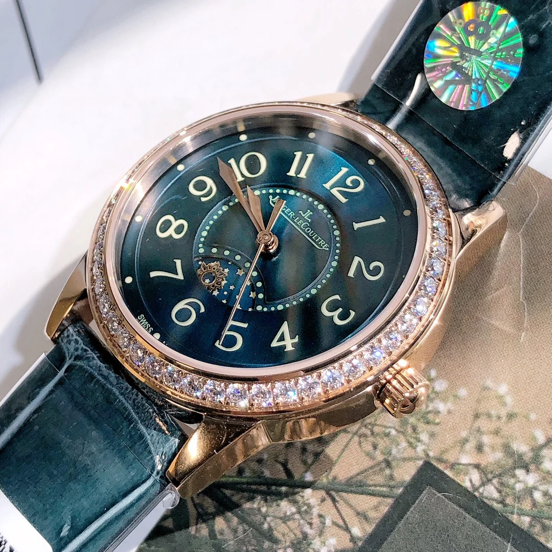 Jaeger-LeCoultre Steel Blue Dial Diamond-Set 34mm — photographed off the sweep