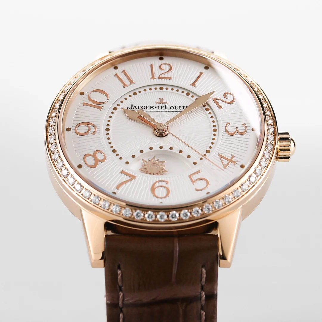 Jaeger-LeCoultre Steel Diamond-Set 34mm — photographed off the sweep