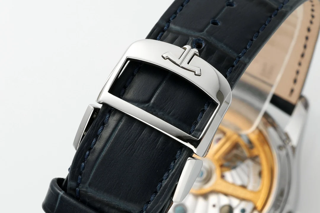 Jaeger-LeCoultre Tourbillon — photographed off the sweep
