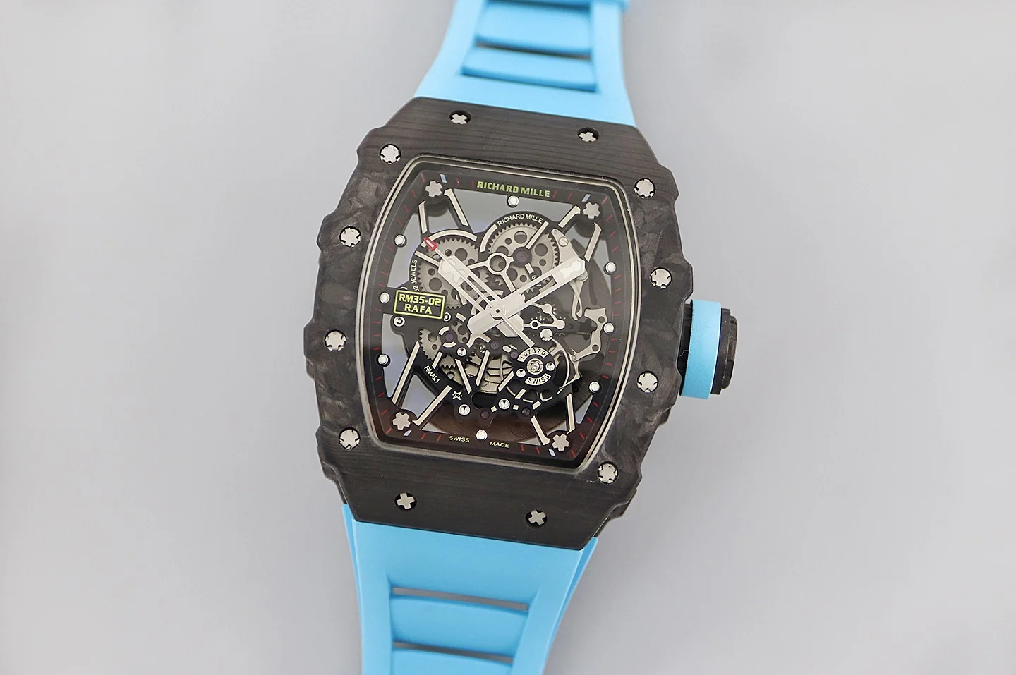 KU+…New Standard To ensure the stability of the movement, Seiko — photographed off the sweep