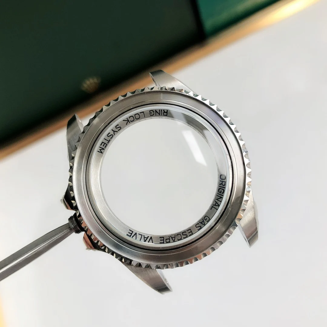 Let's take it apart and check the details of the parts — photographed off the sweep