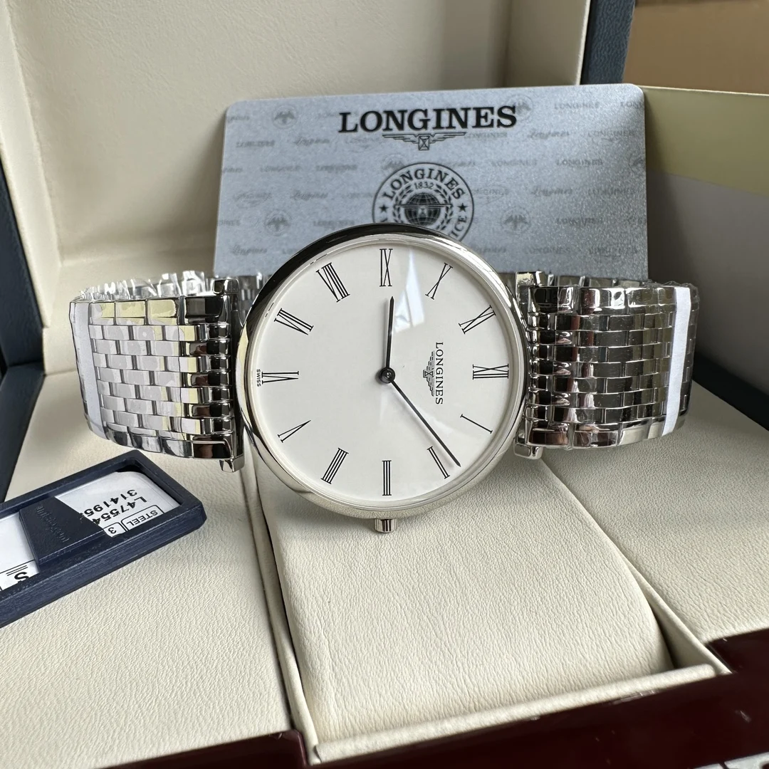 Longines 24mm — photographed off the sweep