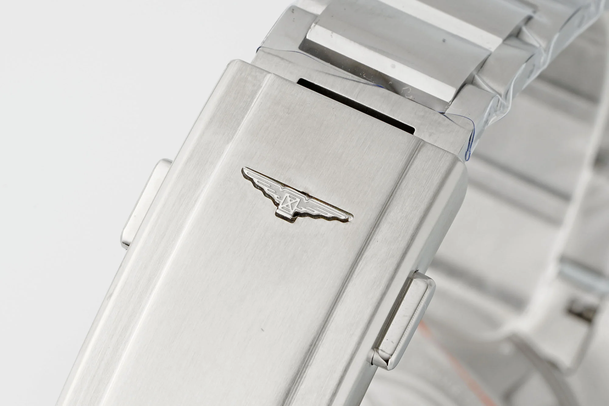 Longines Conquest Steel Green Dial 41mm — photographed off the sweep