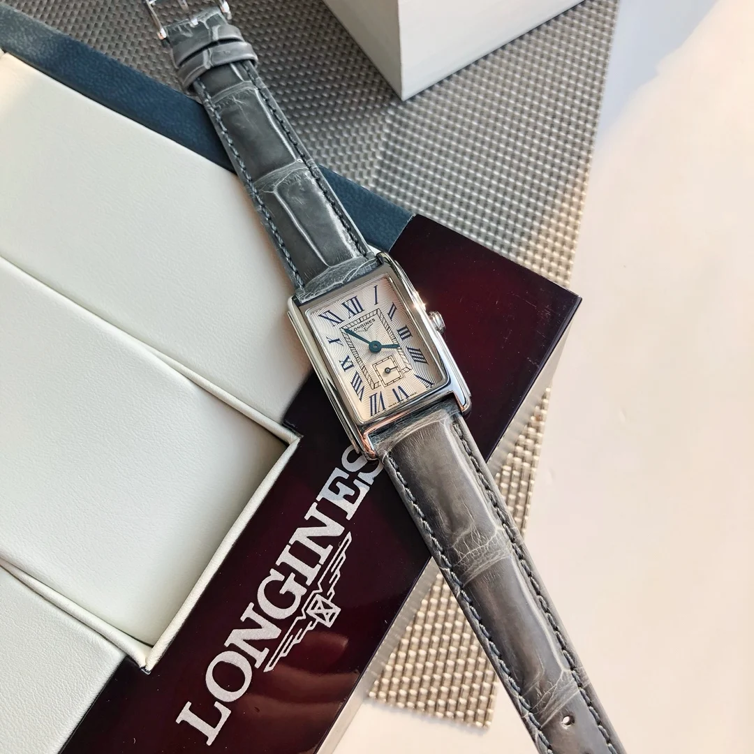 Longines DolceVita Steel Silver Dial 20.80 × 32.00mm — photographed off the sweep