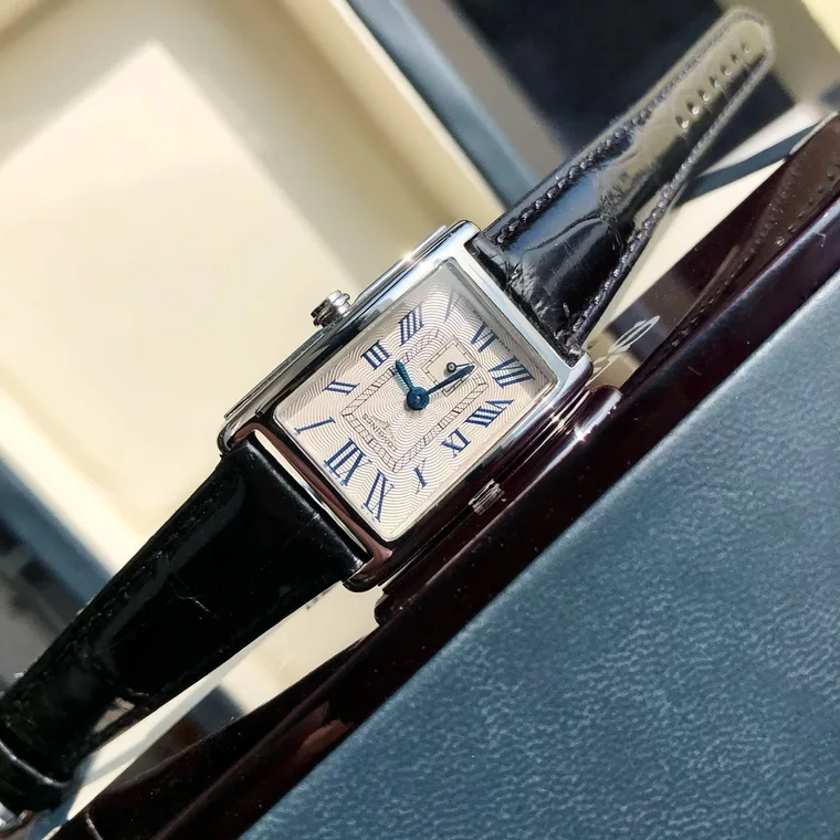 Longines DolceVita Steel Silver Dial 20.80 × 32.00mm